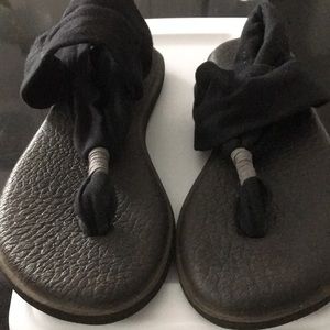 Sanuk mat style yoga sling Black size 7